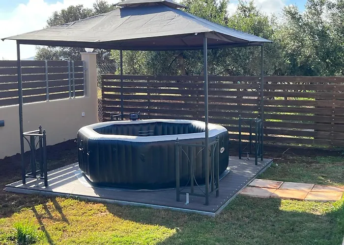 Elena νεαπολη βοιων Villa