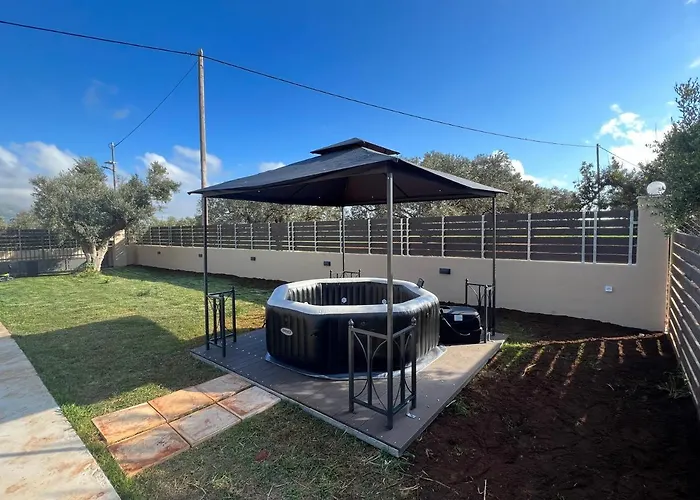 Elena νεαπολη βοιων Villa