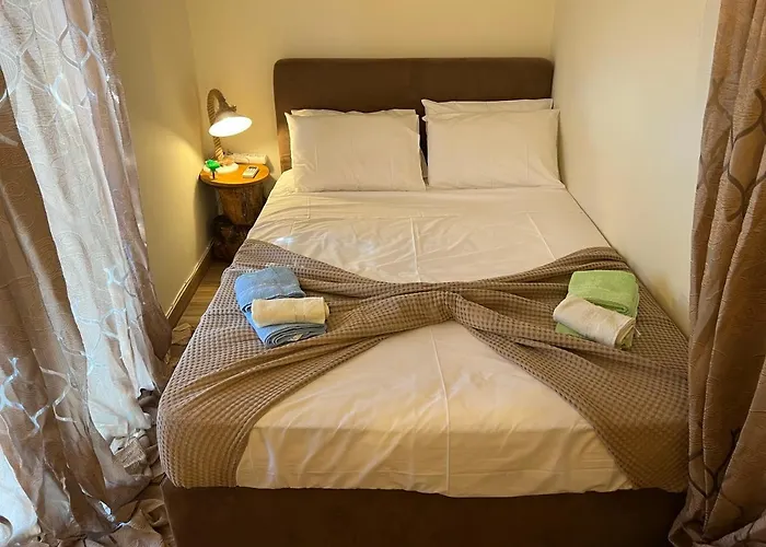 Elena νεαπολη βοιων Agii Apostoli (Monemvasia)