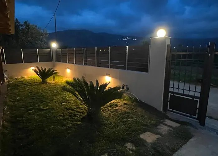 Elena νεαπολη βοιων *