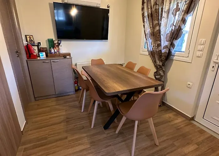 ヴィラ Elena νεαπολη βοιων