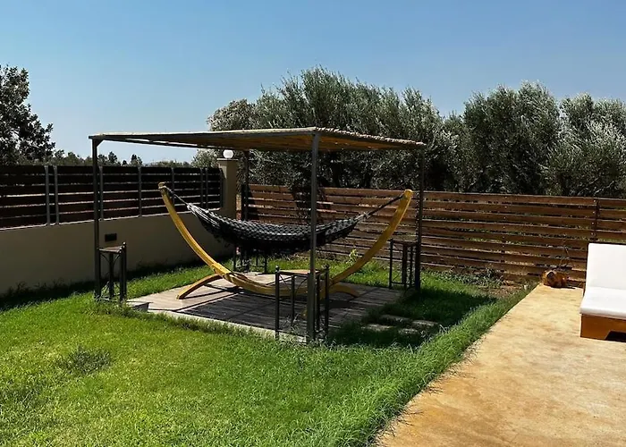 Elena νεαπολη βοιων ヴィラ