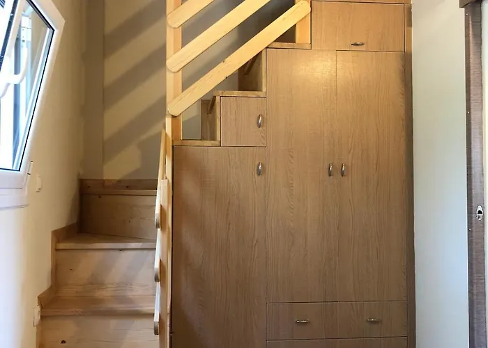 Elena νεαπολη βοιων