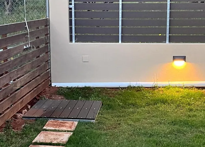 Elena νεαπολη βοιων * Agii Apostoli (Monemvasia)