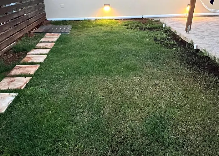 Elena νεαπολη βοιων Agii Apostoli (Monemvasia)