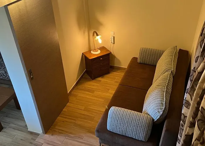 Elena νεαπολη βοιων ヴィラ