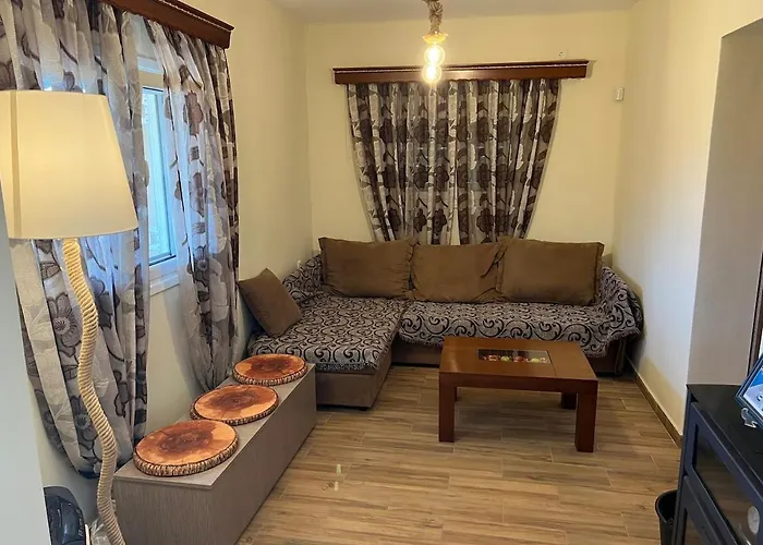 Elena νεαπολη βοιων * Agii Apostoli (Monemvasia)